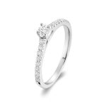 Bague de fiançailles solitaire en diamant