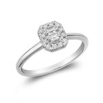 Bague en diamants à illusion forme émeraude