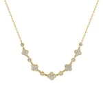 Collier Empress trèfle à finition milgrain