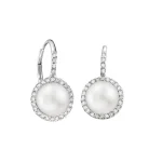 Boucles d'oreilles avec perles entourées de diamants